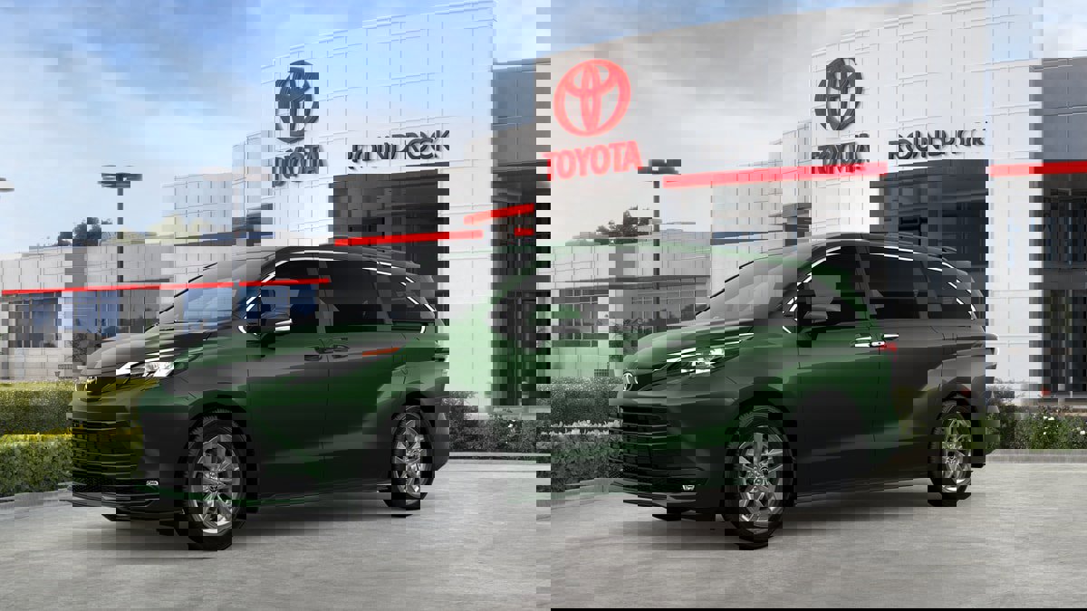 New 2026 Toyota Sienna XLE image 2