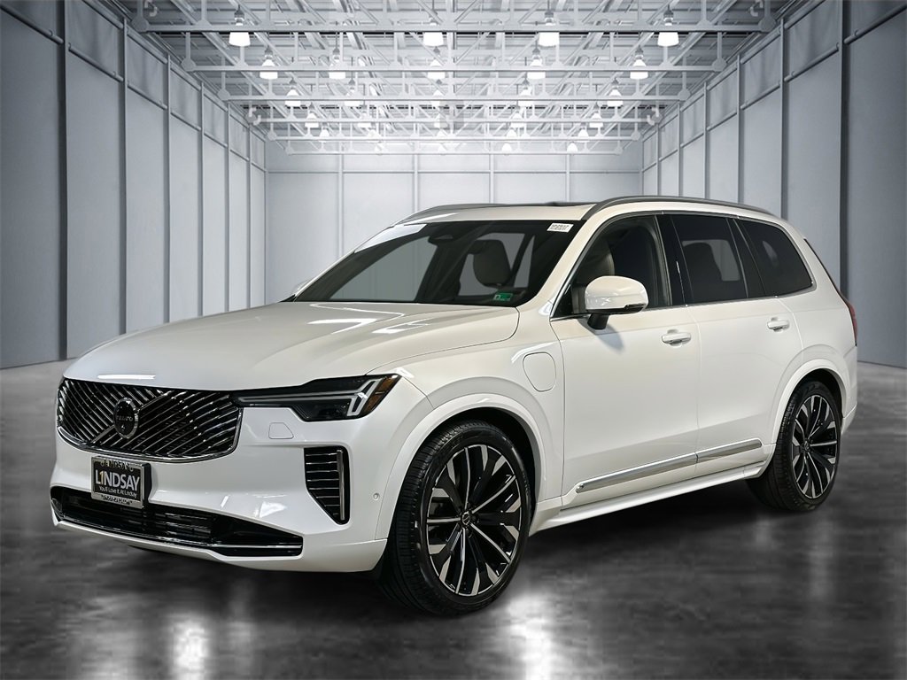 Used 2025 Volvo XC90 T8 Plus w/ Protection Package Premier image 1