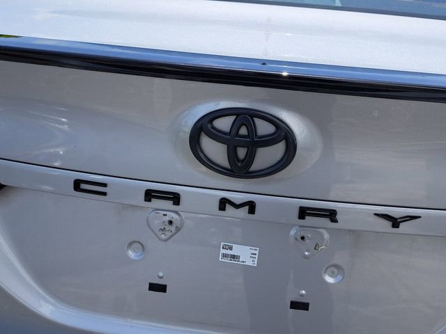 Used 2021 Toyota Camry SE w/ Convenience Package image 6