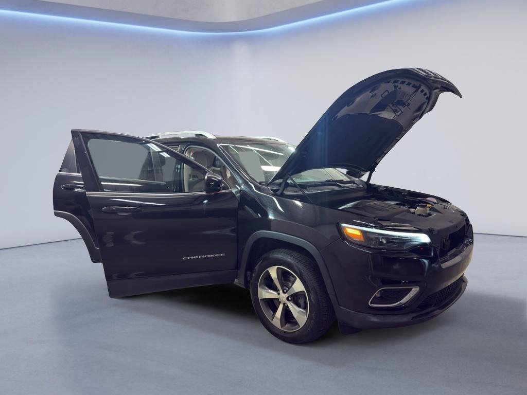 Used 2019 Jeep Cherokee Limited AWD/4WD image 9