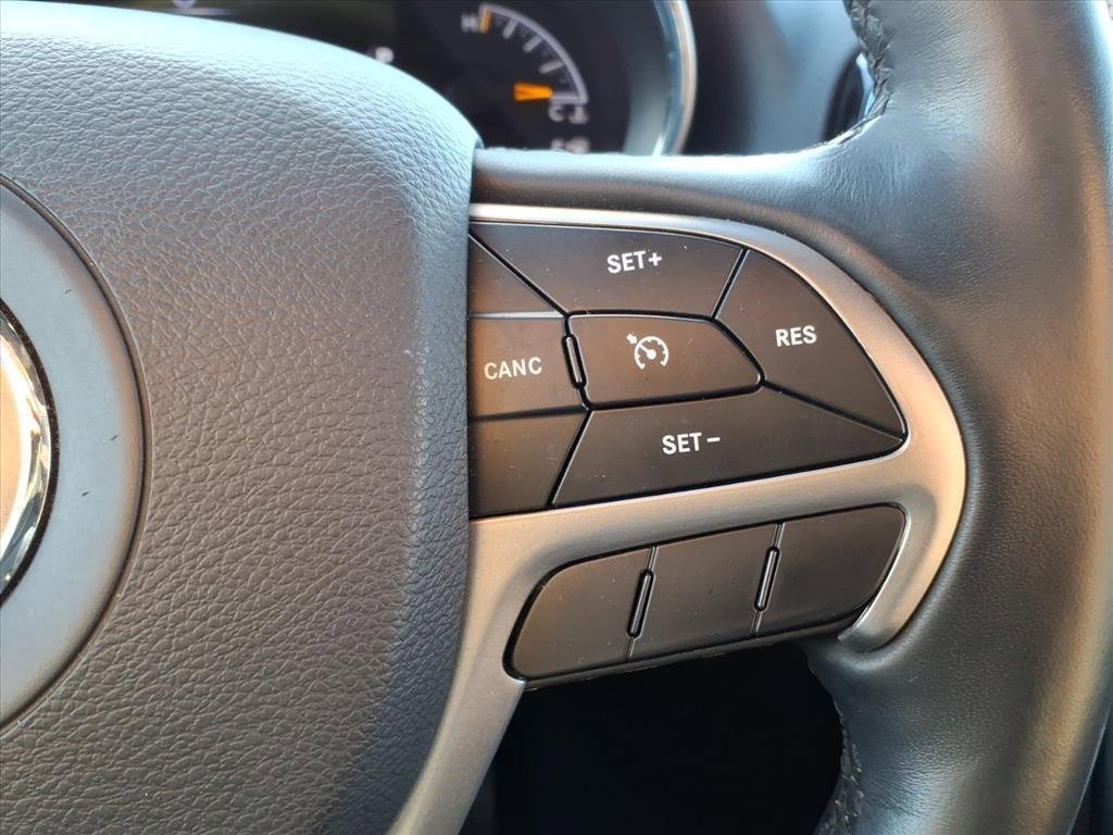 Used 2019 Jeep Grand Cherokee Altitude image 19