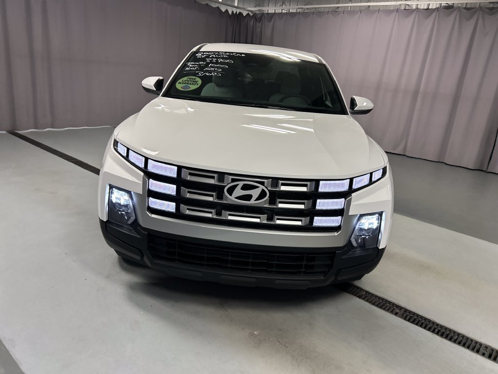New 2027 Hyundai Santa Cruz SE AWD/4WD image 2