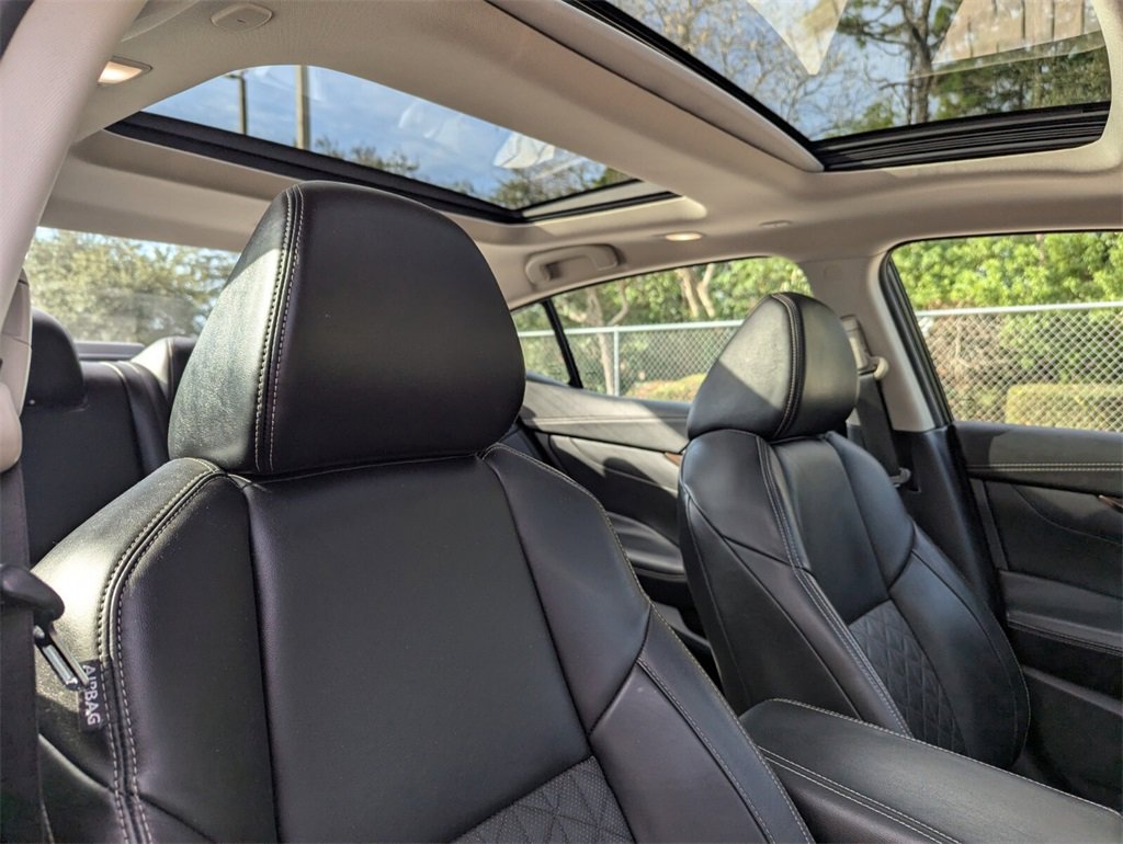 Used 2018 Nissan Maxima Platinum image 15