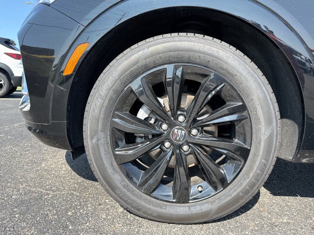 Used 2024 Buick Envista Sport Touring w/ Convenience I Package FWD image 10