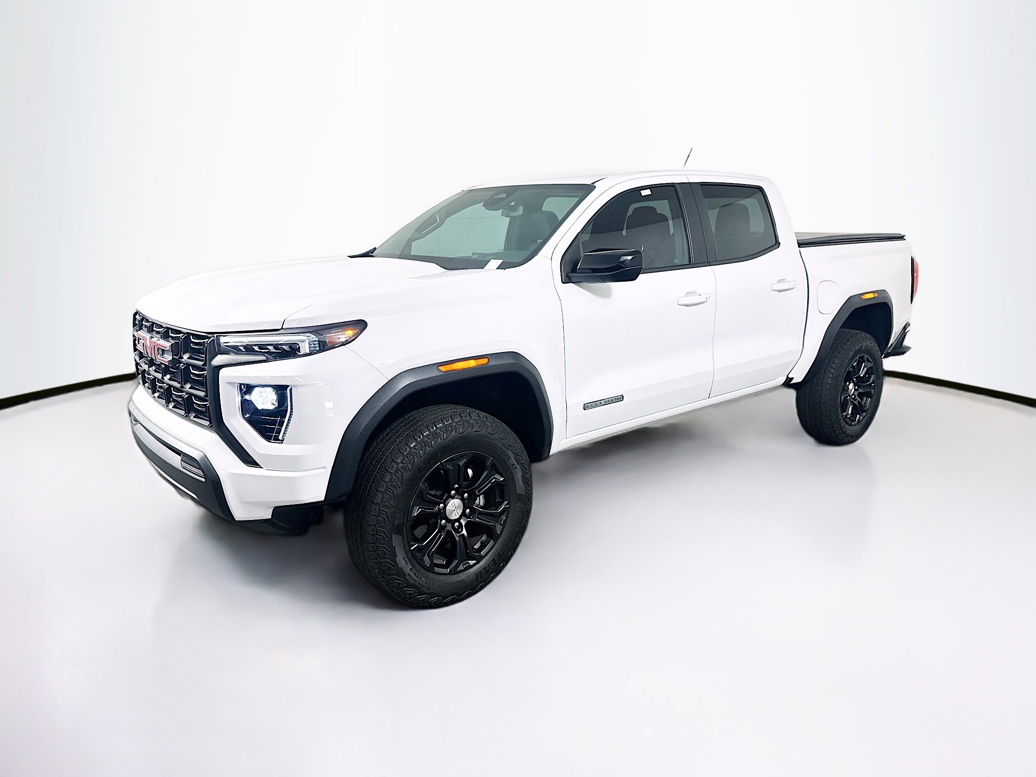 Used 2023 GMC Canyon Elevation image 3