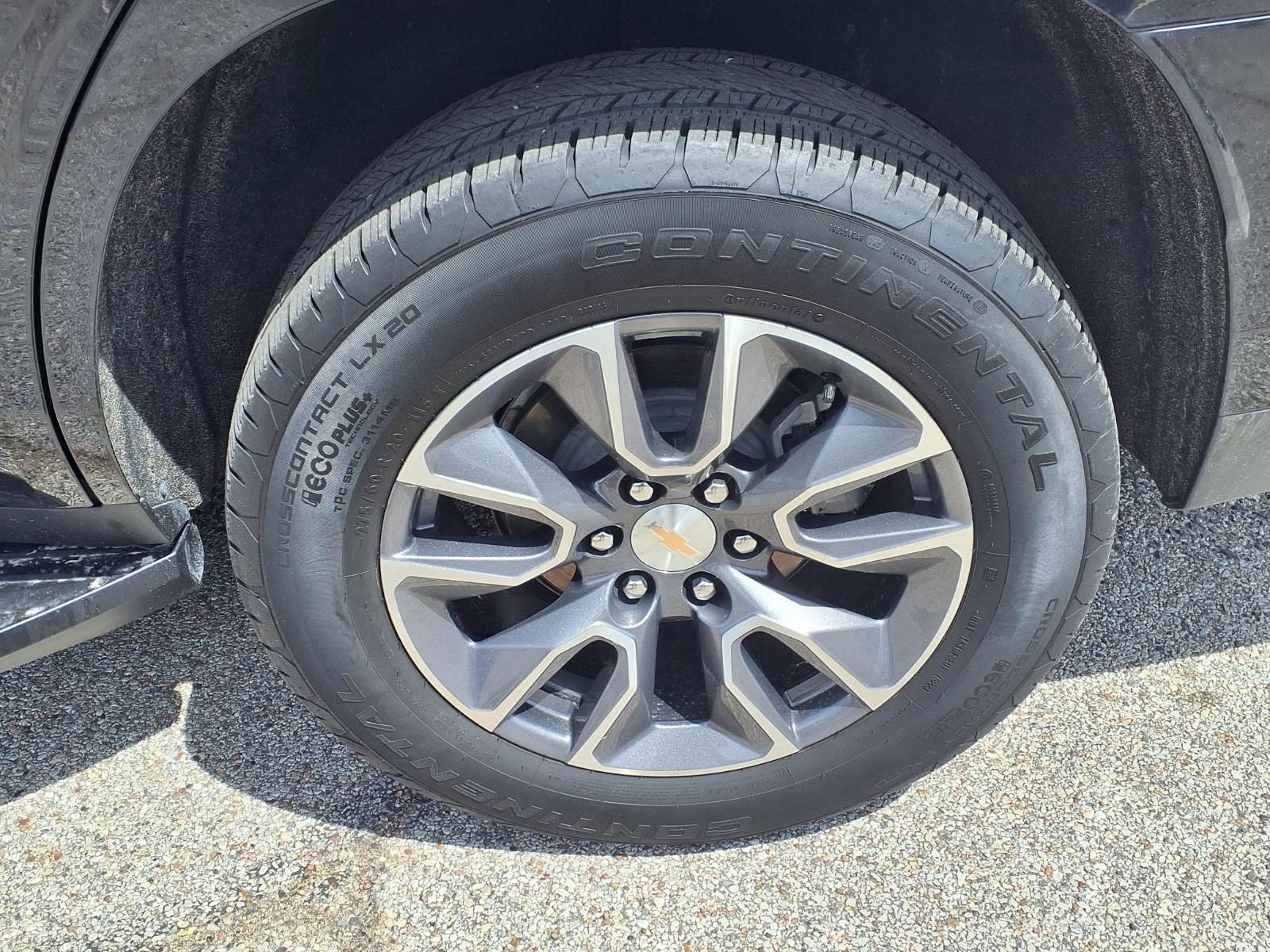 Used 2024 Chevrolet Tahoe LT w/ Luxury Package image 25