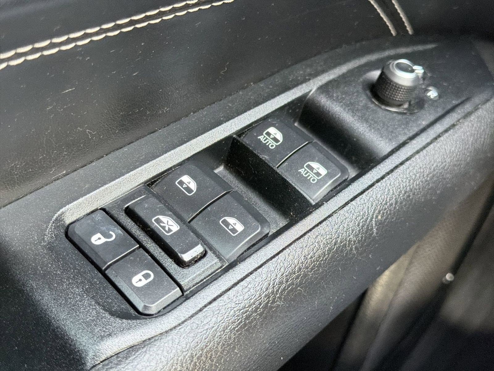 Used 2022 Jeep Compass Altitude FWD image 25