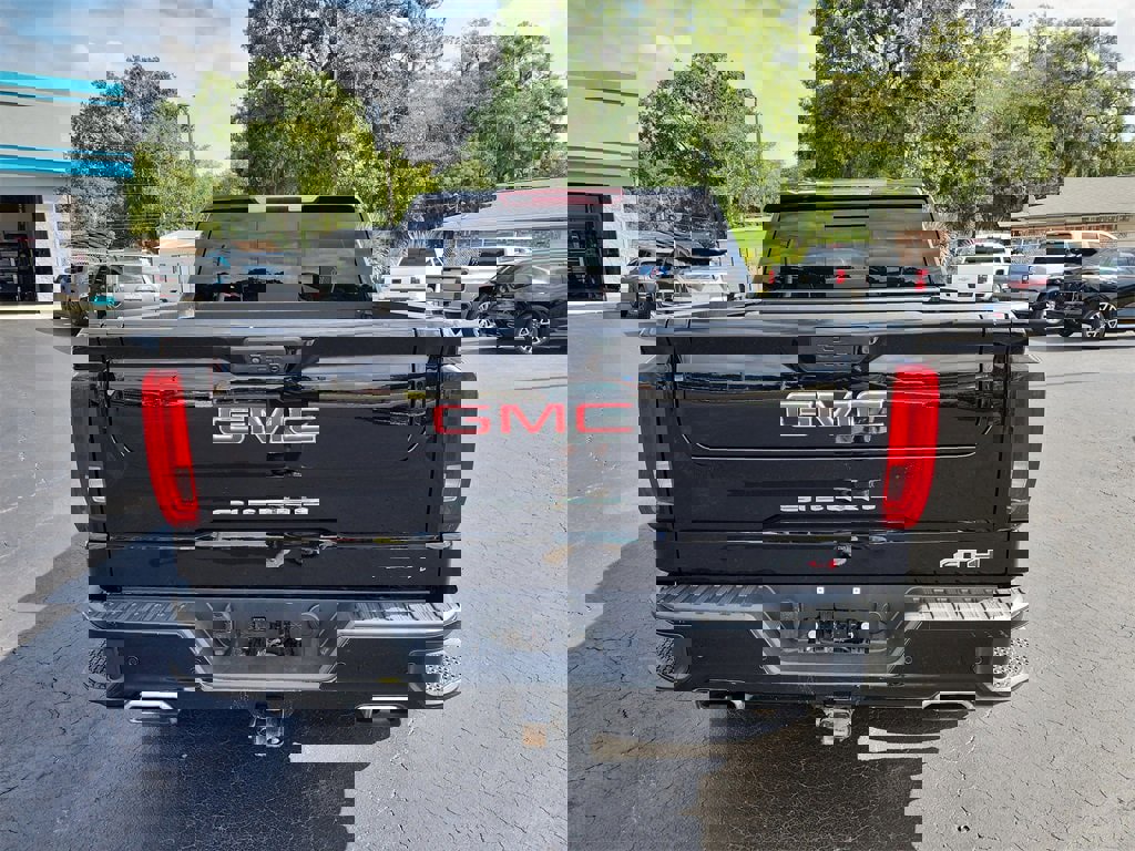 Used 2020 GMC Sierra 1500 AT4 w/ AT4 Premium Package image 6