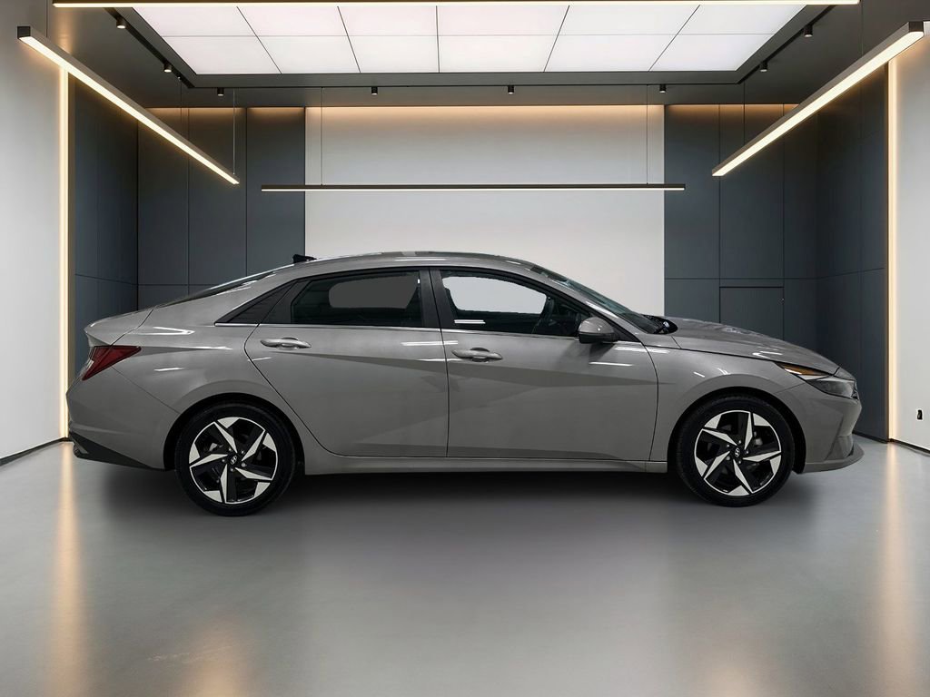 Certified 2023 Hyundai Elantra Limited FWD image 6