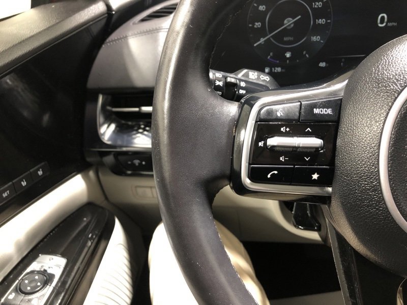 Used 2024 Kia Carnival SX Prestige image 26