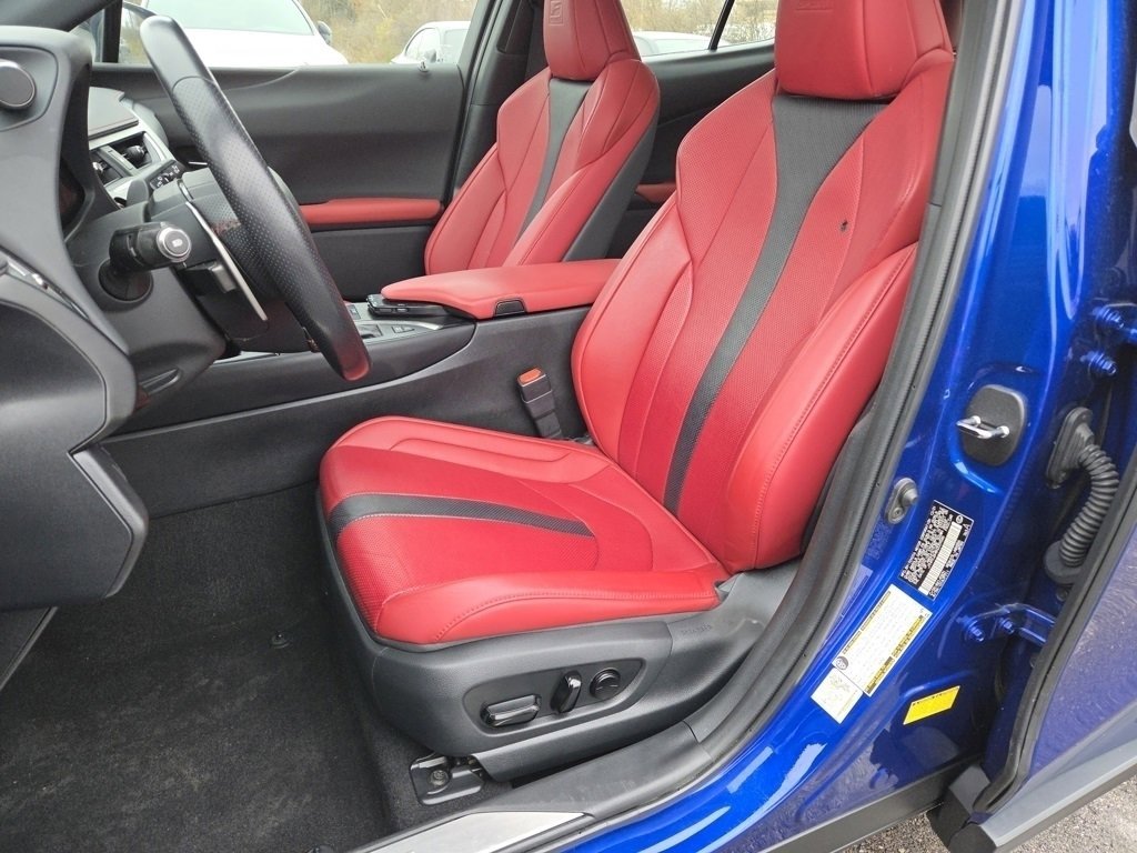 Certified 2022 Lexus UX 250h F Sport image 8