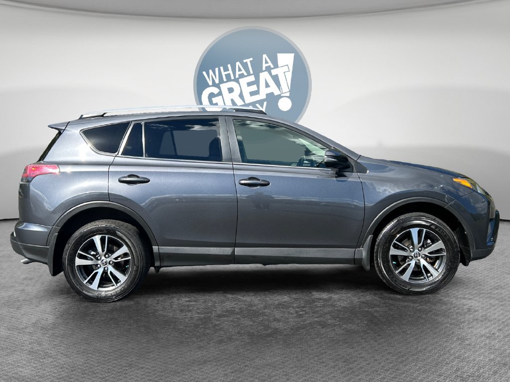 Used 2018 Toyota RAV4 XLE w/ Plus Extra Value Package AWD/4WD image 2