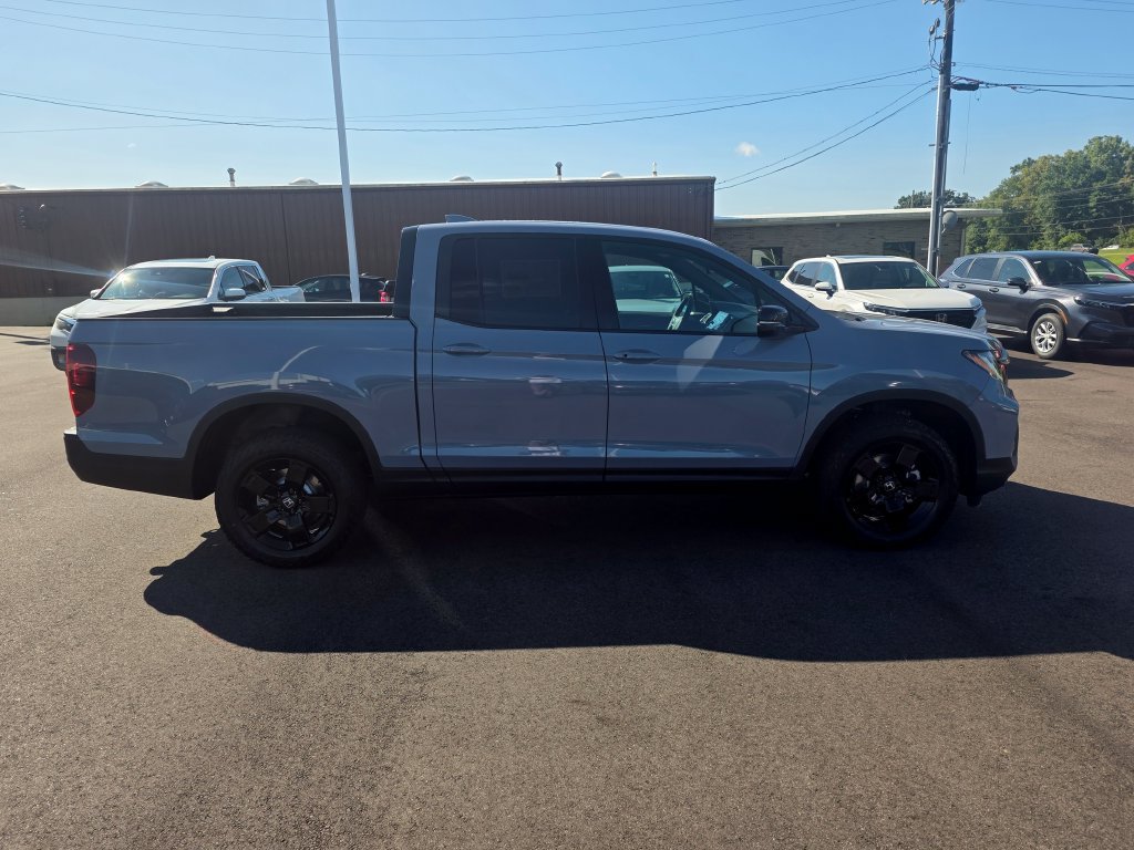New 2026 Honda Ridgeline Black Edition image 2