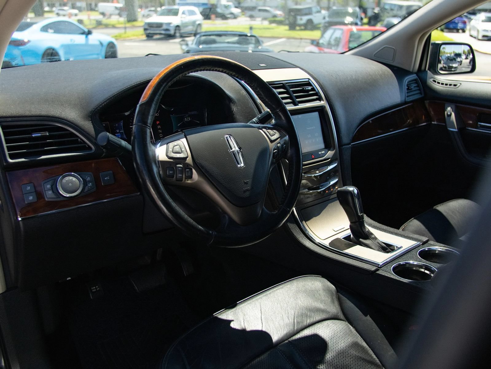 Used 2015 Lincoln MKX AWD w/ Equipment Group 102A image 13