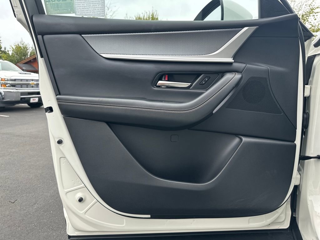 Used 2025 MAZDA CX-90 Plug-In Hybrid w/ Preferred image 11