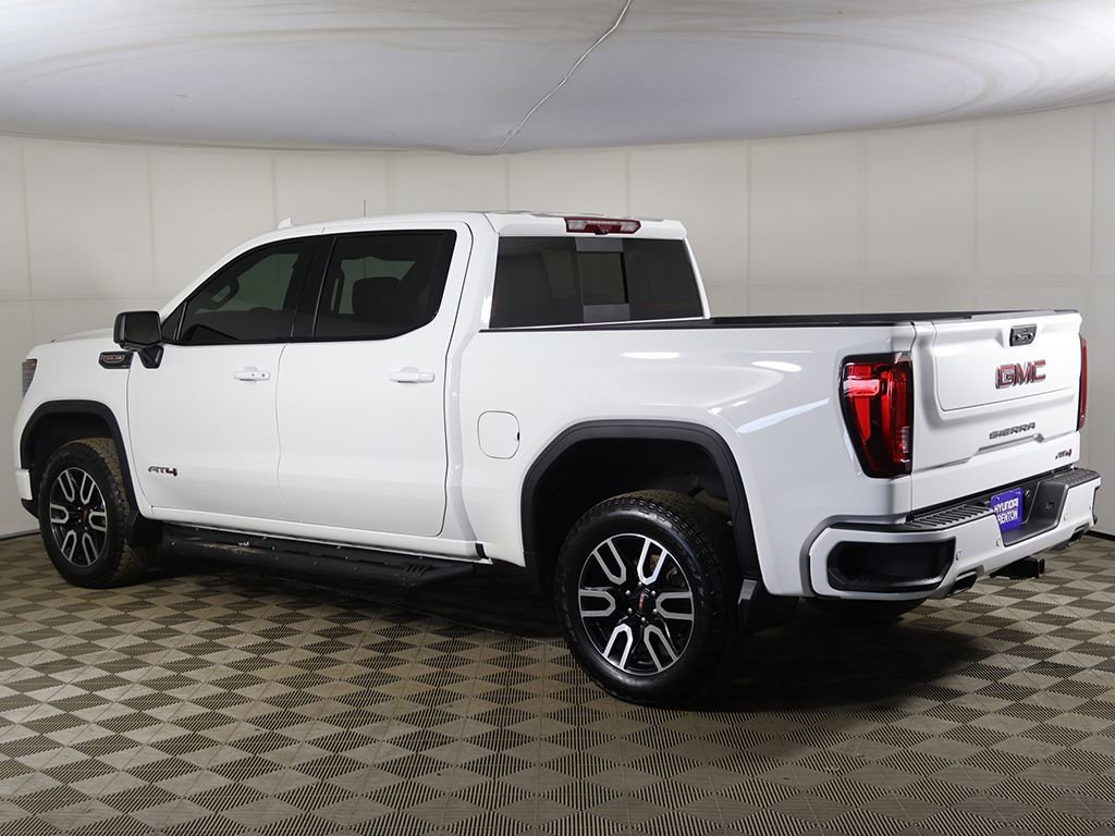 Used 2024 GMC Sierra 1500 AT4 w/ Technology Package AWD/4WD image 14