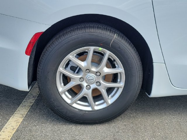 New 2026 Chrysler Voyager LX FWD image 5