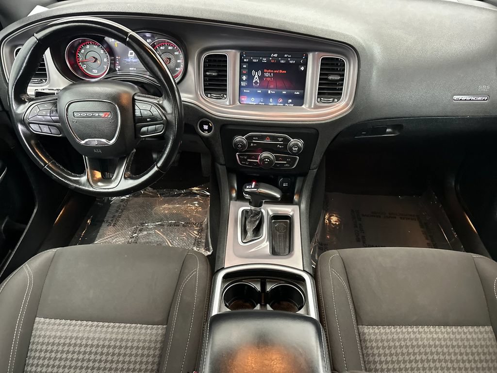 Used 2023 Dodge Charger SXT RWD image 12