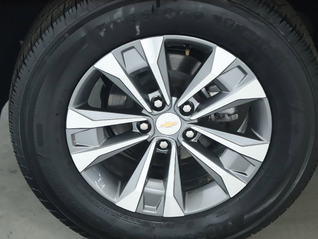 Used 2025 Chevrolet Equinox LT FWD image 12