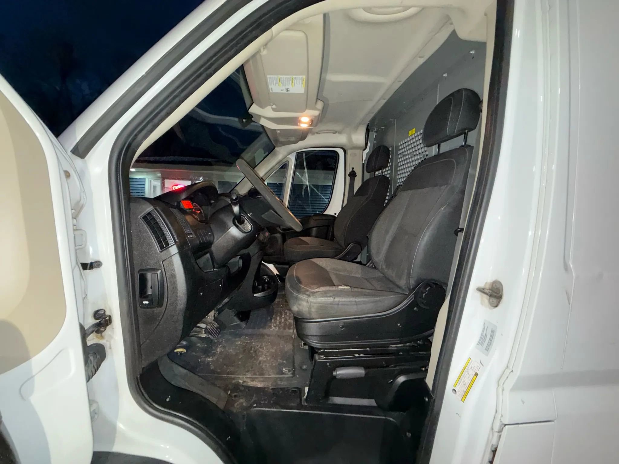 Used 2016 RAM ProMaster 1500 w/ Interior Convenience Group image 12