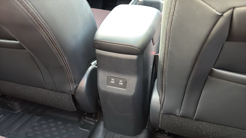 Used 2025 Nissan Kicks SR w/ SR Premium Package FWD image 22