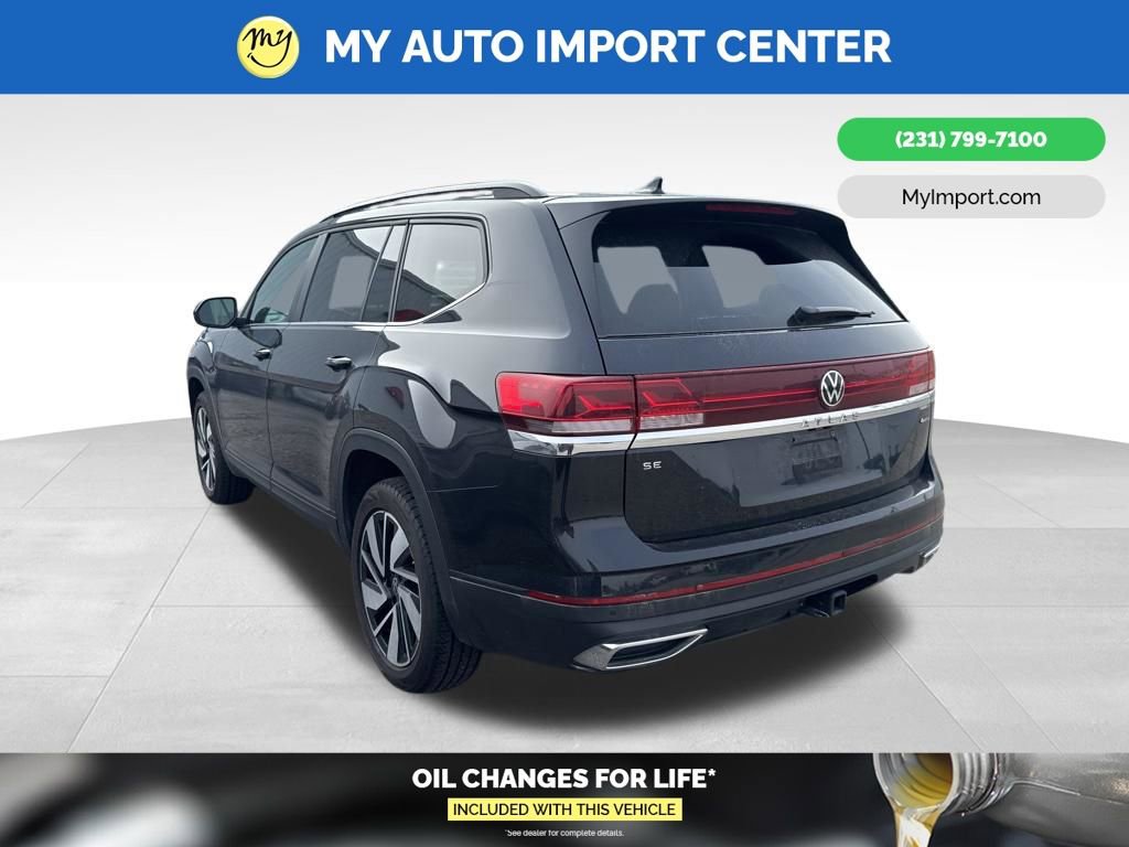 Used 2024 Volkswagen Atlas SE image 4