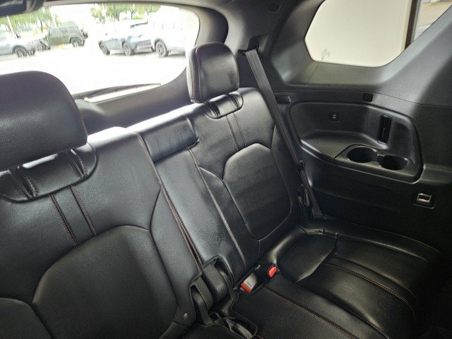 Used 2025 Honda Pilot TrailSport image 11