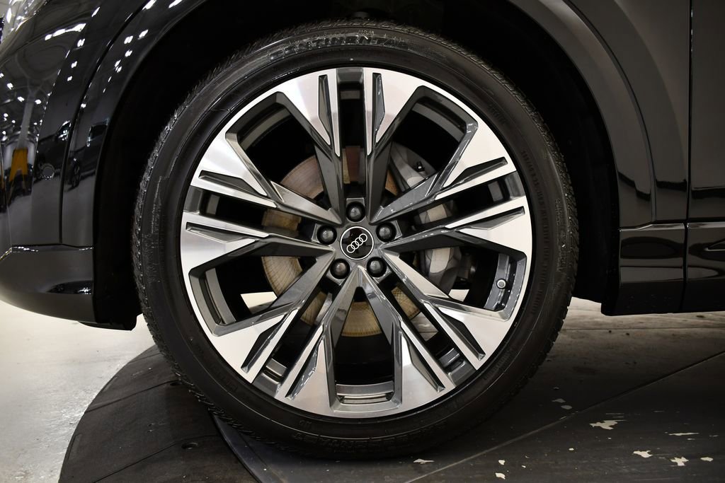 New 2026 Audi Q8 Premium Plus image 14