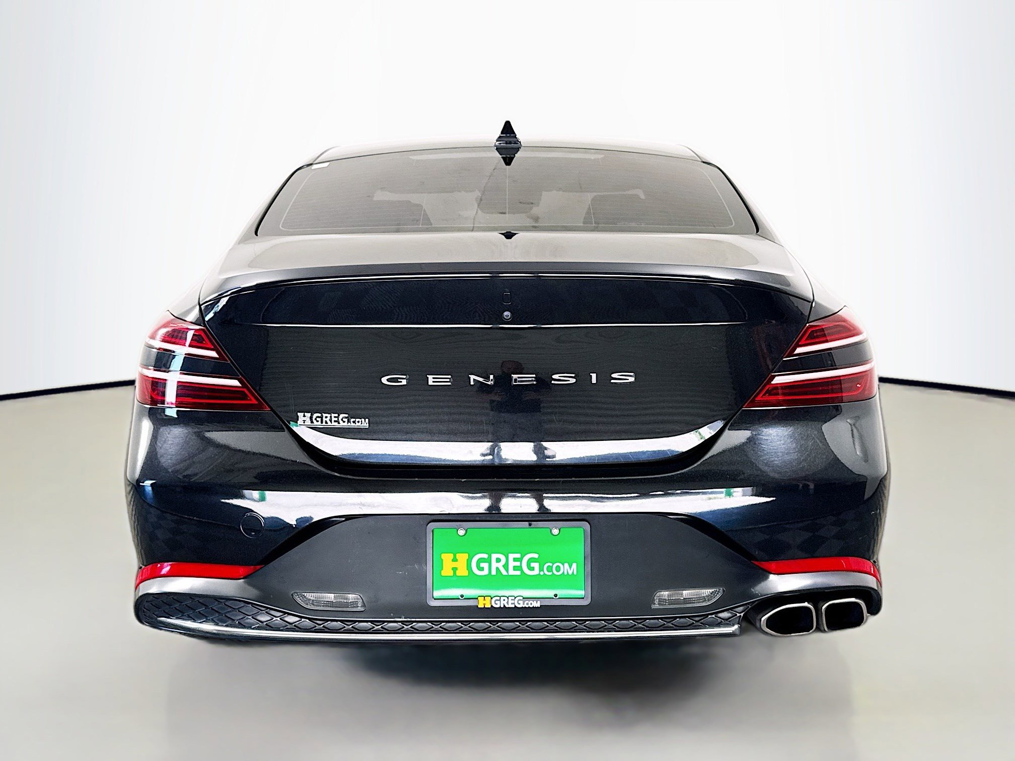 Used 2022 Genesis G70 2.0T RWD image 8