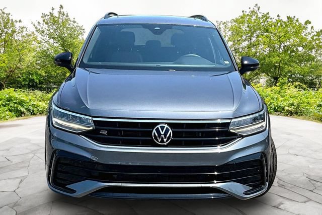 Used 2022 Volkswagen Tiguan SE R-Line AWD/4WD image 3