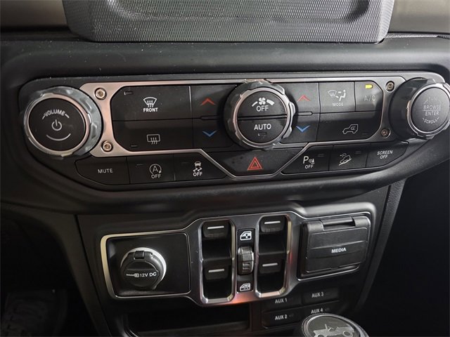 Used 2020 Jeep Wrangler Unlimited Willys image 16