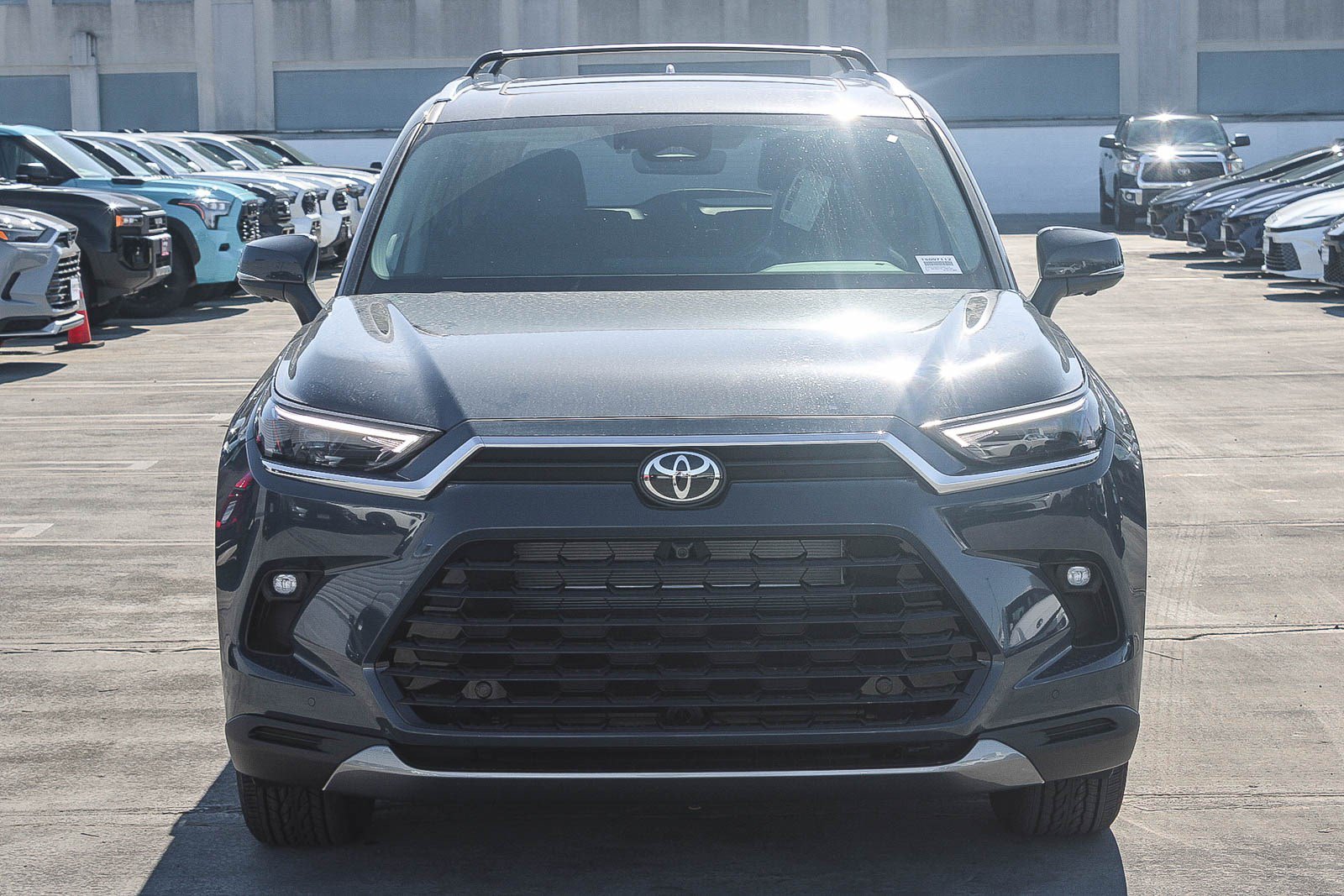 New 2026 Toyota Grand Highlander AWD Hybrid image 2