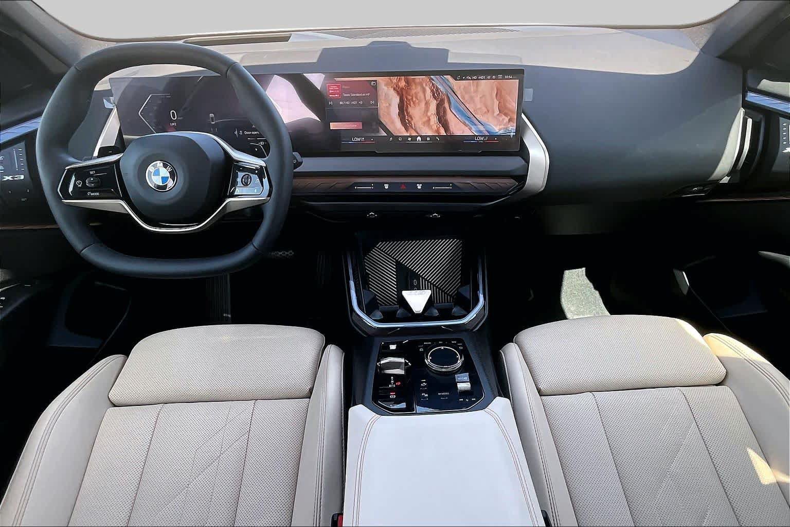 Used 2025 BMW X3 xDrive30i w/ Premium Package AWD/4WD image 14