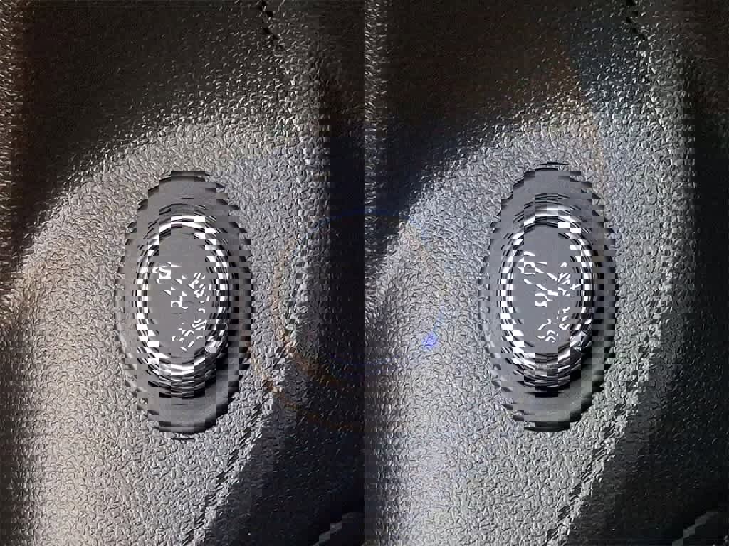 Used 2021 Buick Encore GX Select image 21