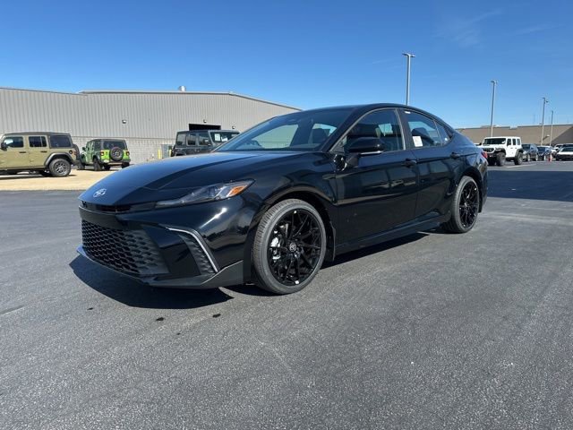 New 2026 Toyota Camry SE image 3