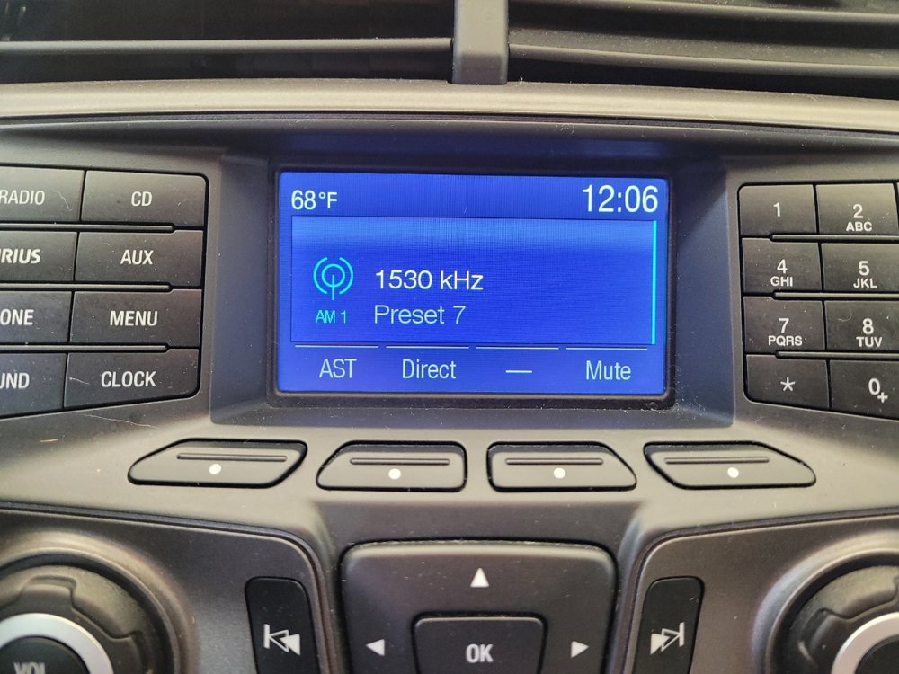 Used 2014 Ford Edge SE AWD/4WD image 25