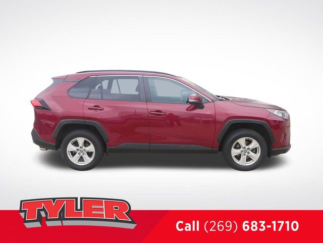 Used 2021 Toyota RAV4 XLE w/ Convenience Package AWD/4WD image 9