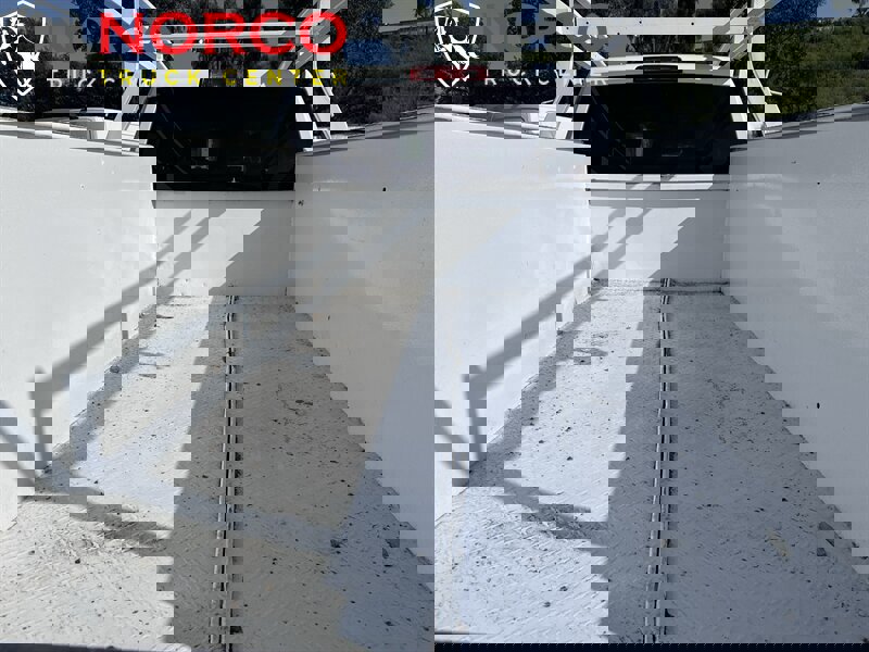 Used 2018 RAM 3500 Tradesman w/ Chrome Appearance Group image 11