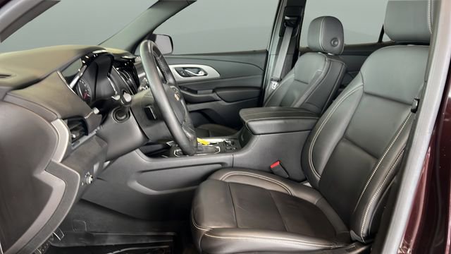 Used 2023 Chevrolet Traverse LT w/ LPO, Floor Liner Package image 7