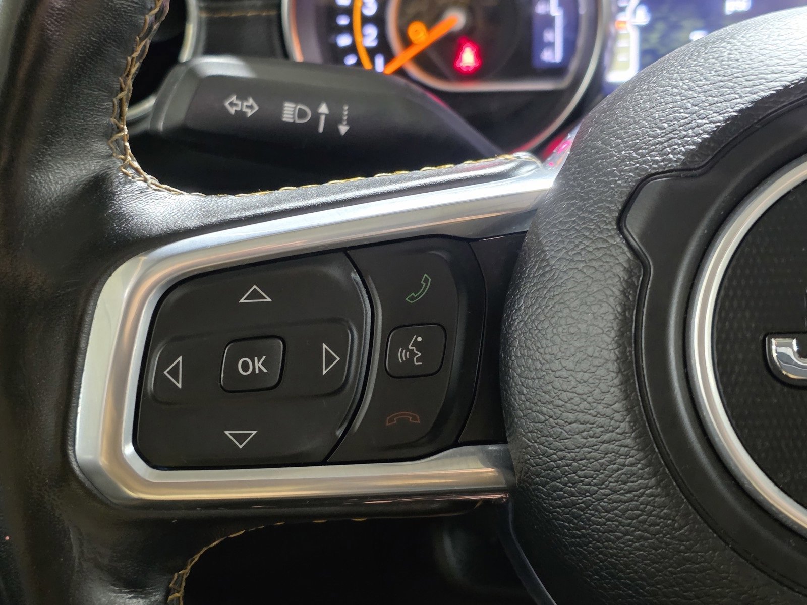 Used 2021 Jeep Gladiator Overland image 31