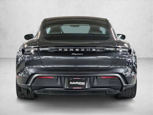 Used 2022 Porsche Taycan image 7