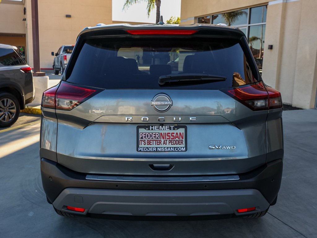 Used 2023 Nissan Rogue SV w/ SV Premium Package image 5