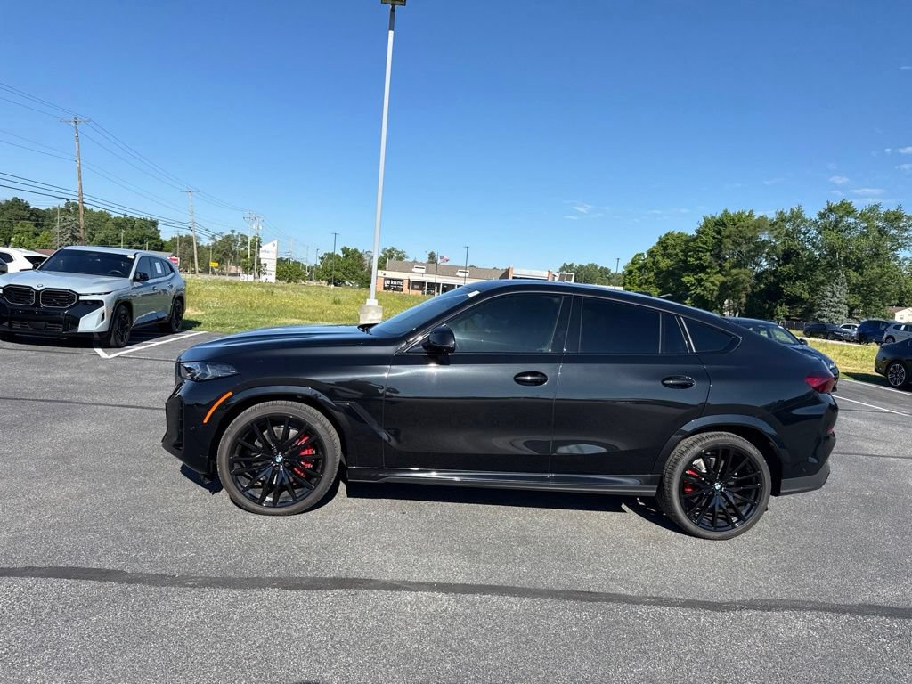 Used 2026 BMW X6 xDrive40i w/ Executive Package AWD/4WD image 4
