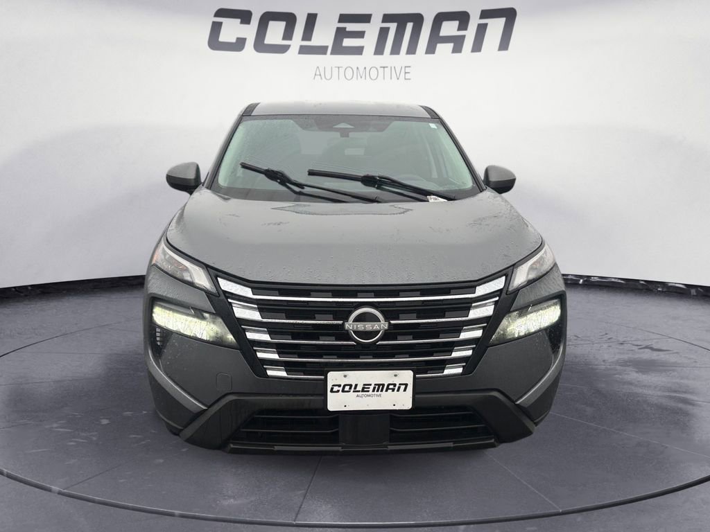 Used 2024 Nissan Rogue SV image 8
