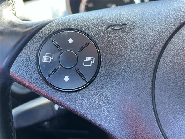 Used 2011 Mercedes-Benz SLK 300 image 25