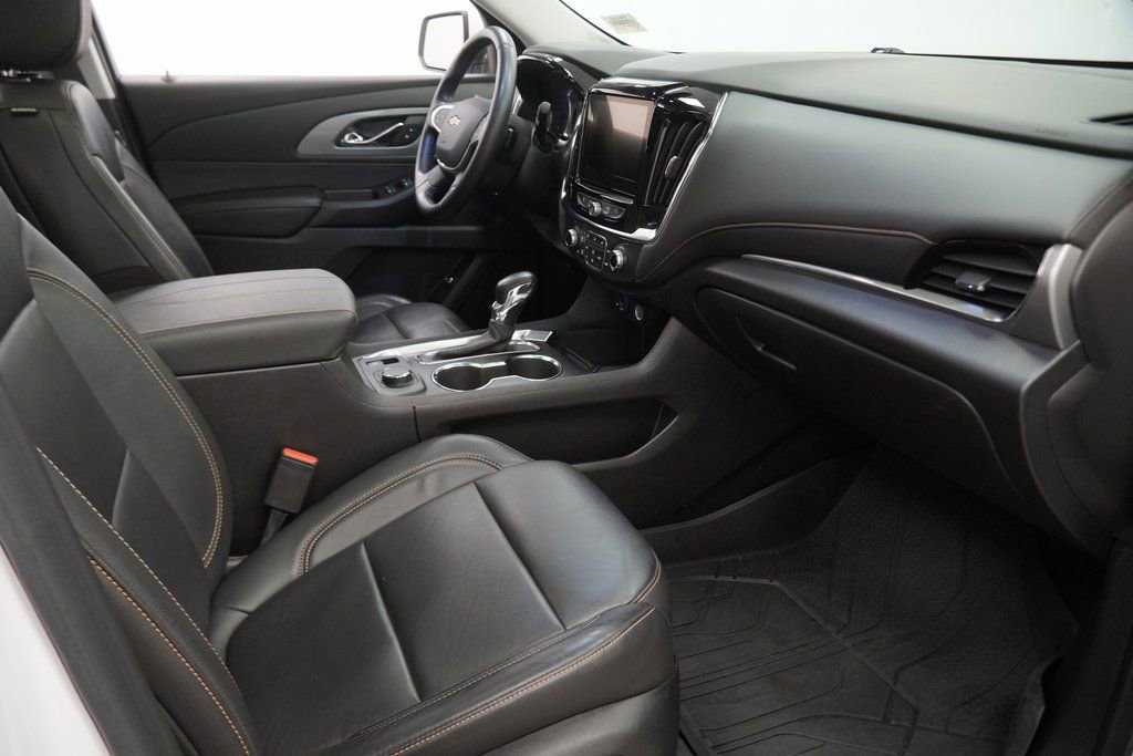 Used 2021 Chevrolet Traverse LT w/ LT Premium Package image 52