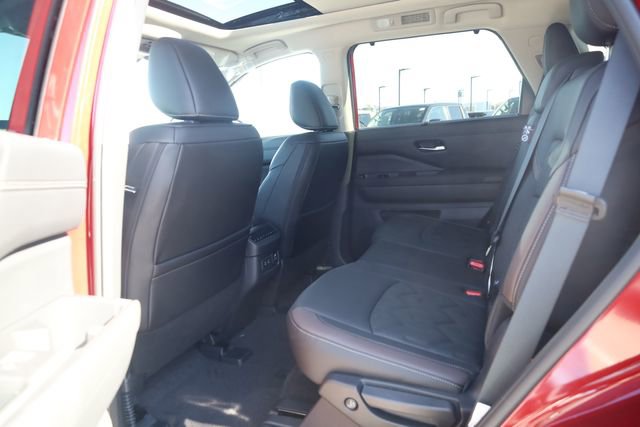 New 2026 Nissan Pathfinder Platinum w/ Cargo Package image 22
