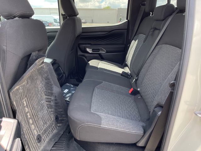 Used 2025 Ford Ranger XLT w/ Chrome Accent Package RWD image 21