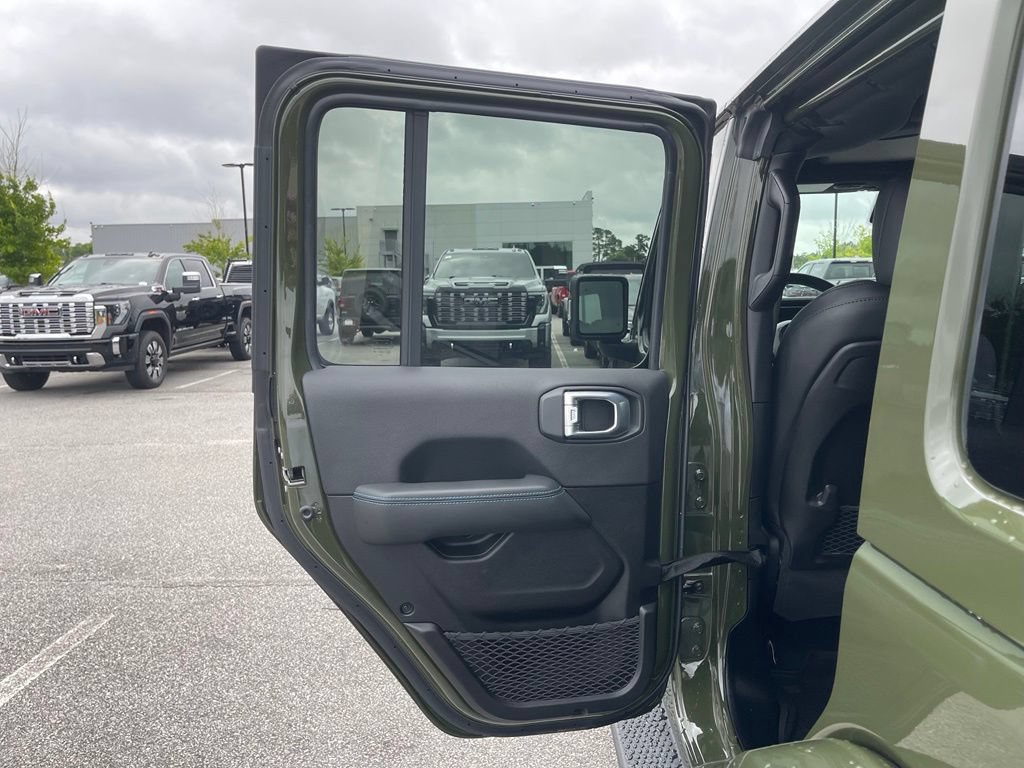 Used 2024 Jeep Wrangler High Altitude AWD/4WD image 51