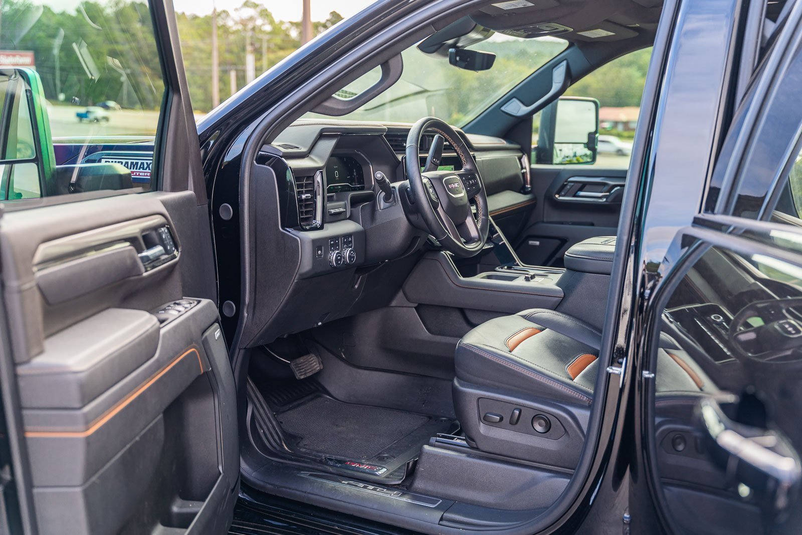 Used 2025 GMC Sierra 2500 AT4 w/ AT4 Premium Plus Package image 22